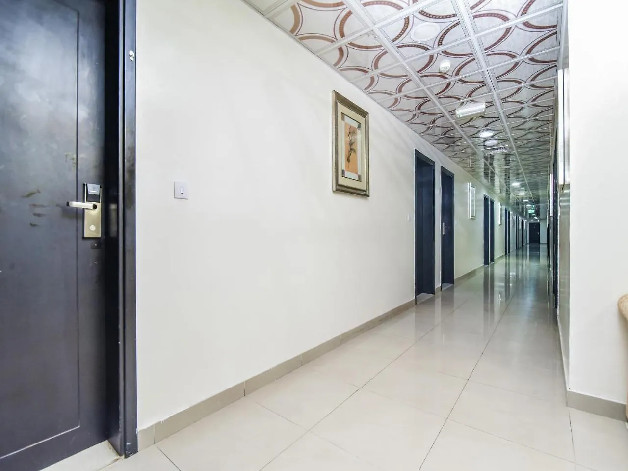 Oyo 138 Empire Hotel Apartments Dubai 3*,