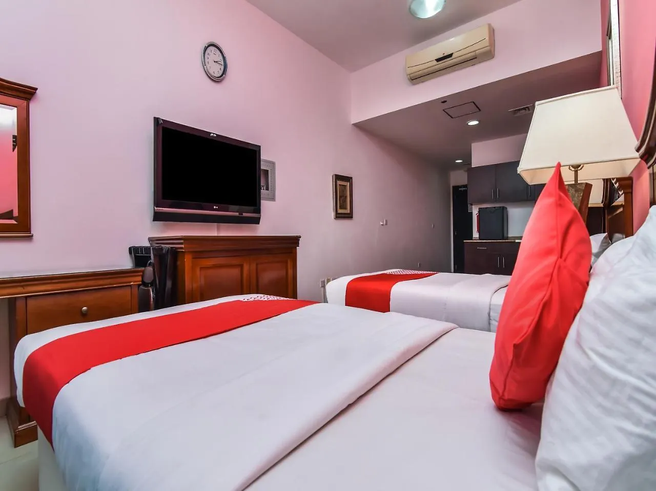 Oyo 138 Empire Hotel Apartments Dubai